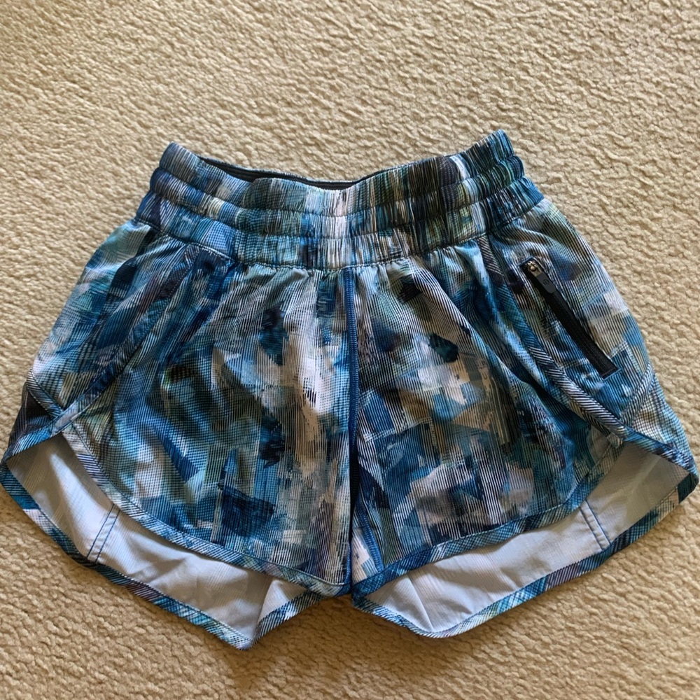 lululemon tracker shorts